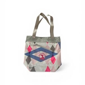 Nike Pebble Beach Golf Tote Bag Shoulder Strap Inner Pockets Lined Pink Argyle